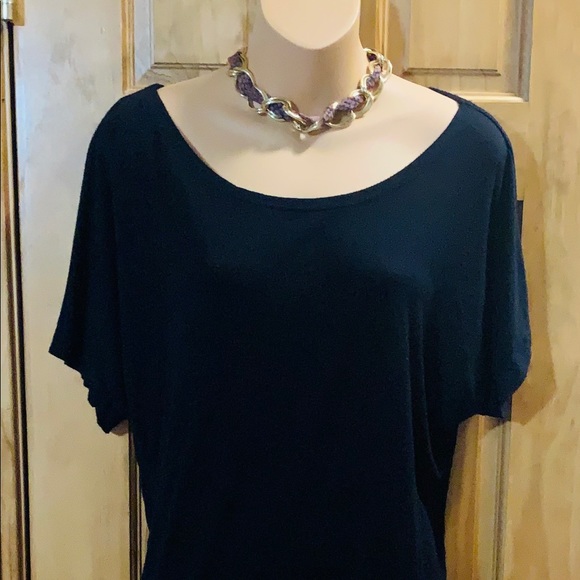 Black Top - Picture 3 of 7